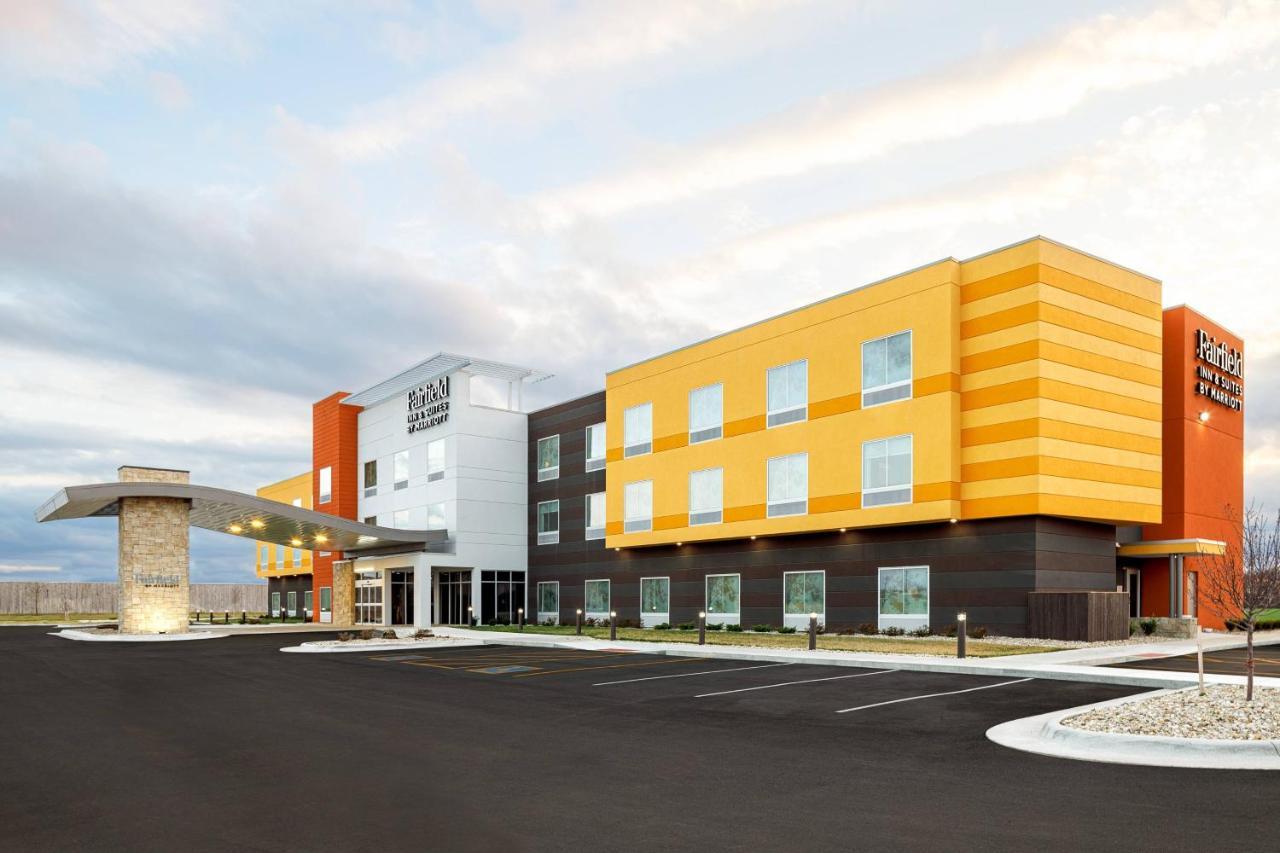 Fairfield Inn & Suites By Marriott Salina Exterior photo