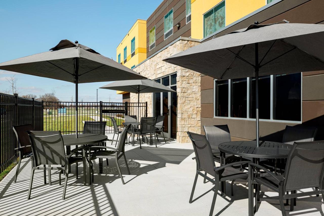 Fairfield Inn & Suites By Marriott Salina Exterior photo
