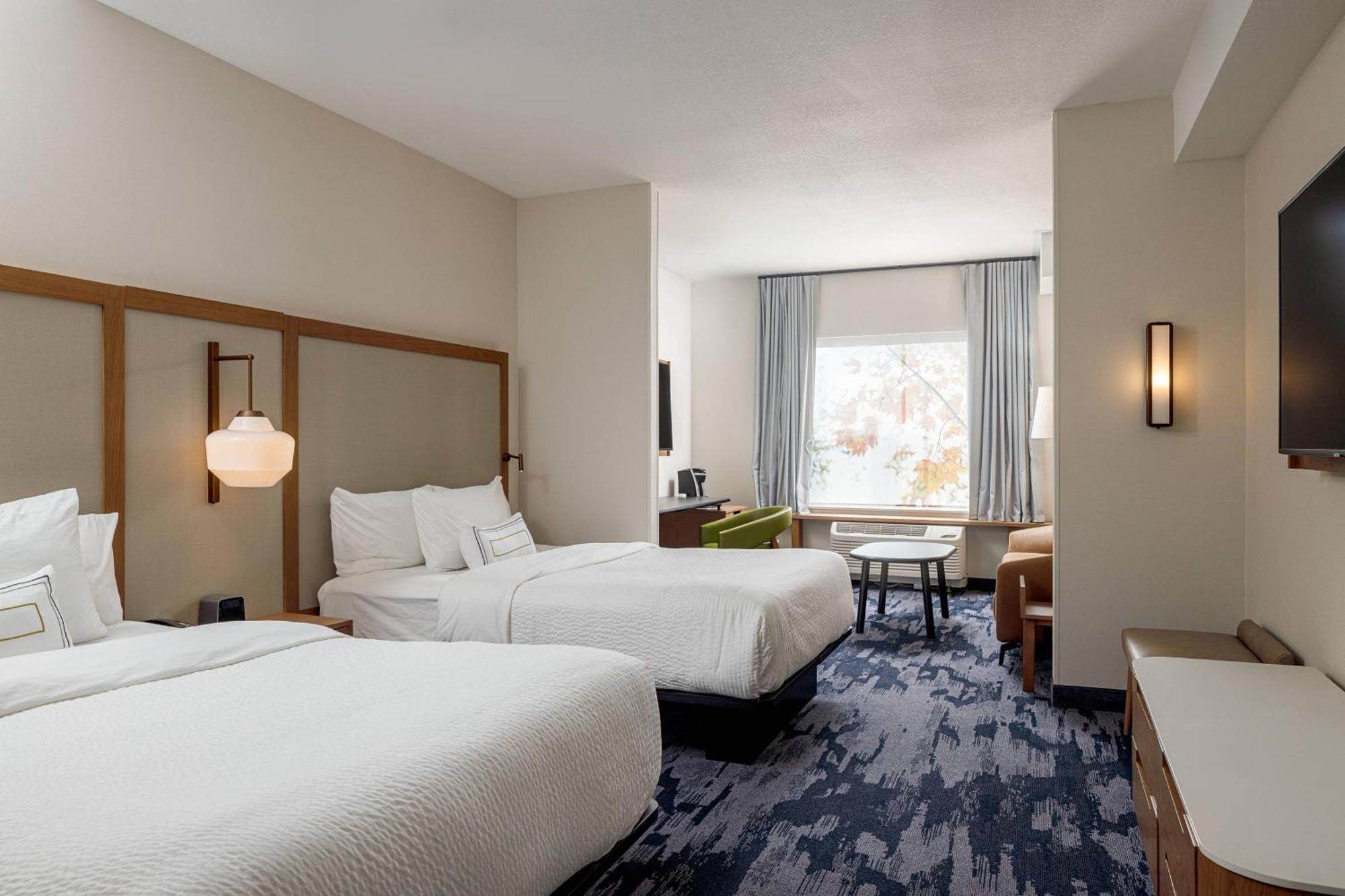 Fairfield Inn & Suites By Marriott Salina Exterior photo
