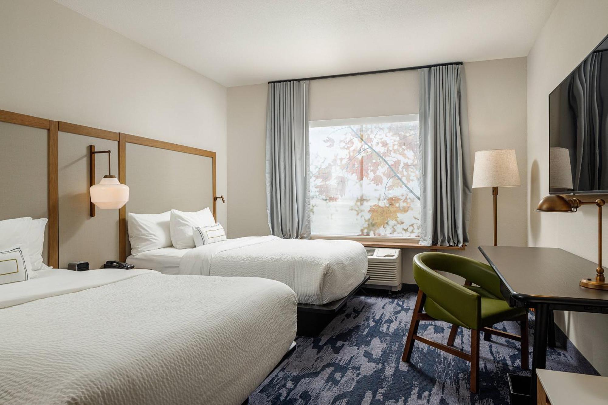 Fairfield Inn & Suites By Marriott Salina Exterior photo